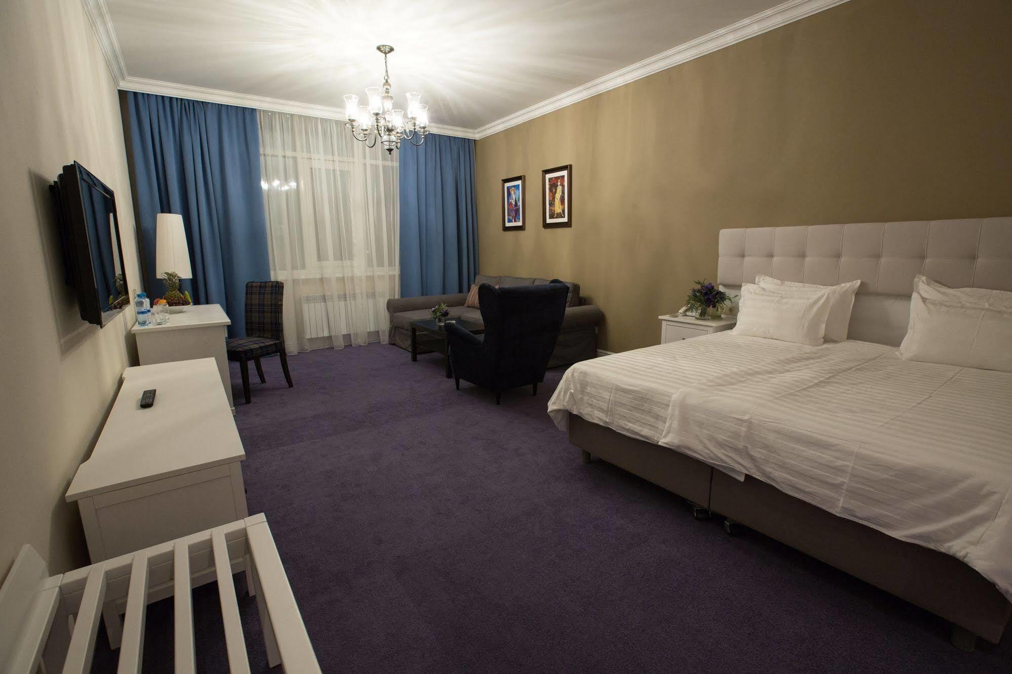 Hotel Monaco Astana Buitenkant foto