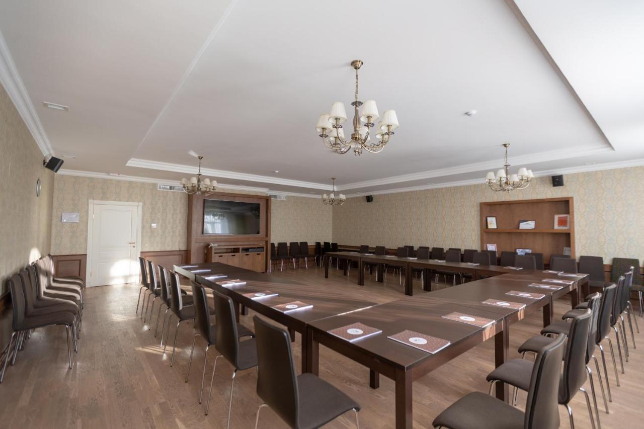 Hotel Monaco Astana Buitenkant foto
